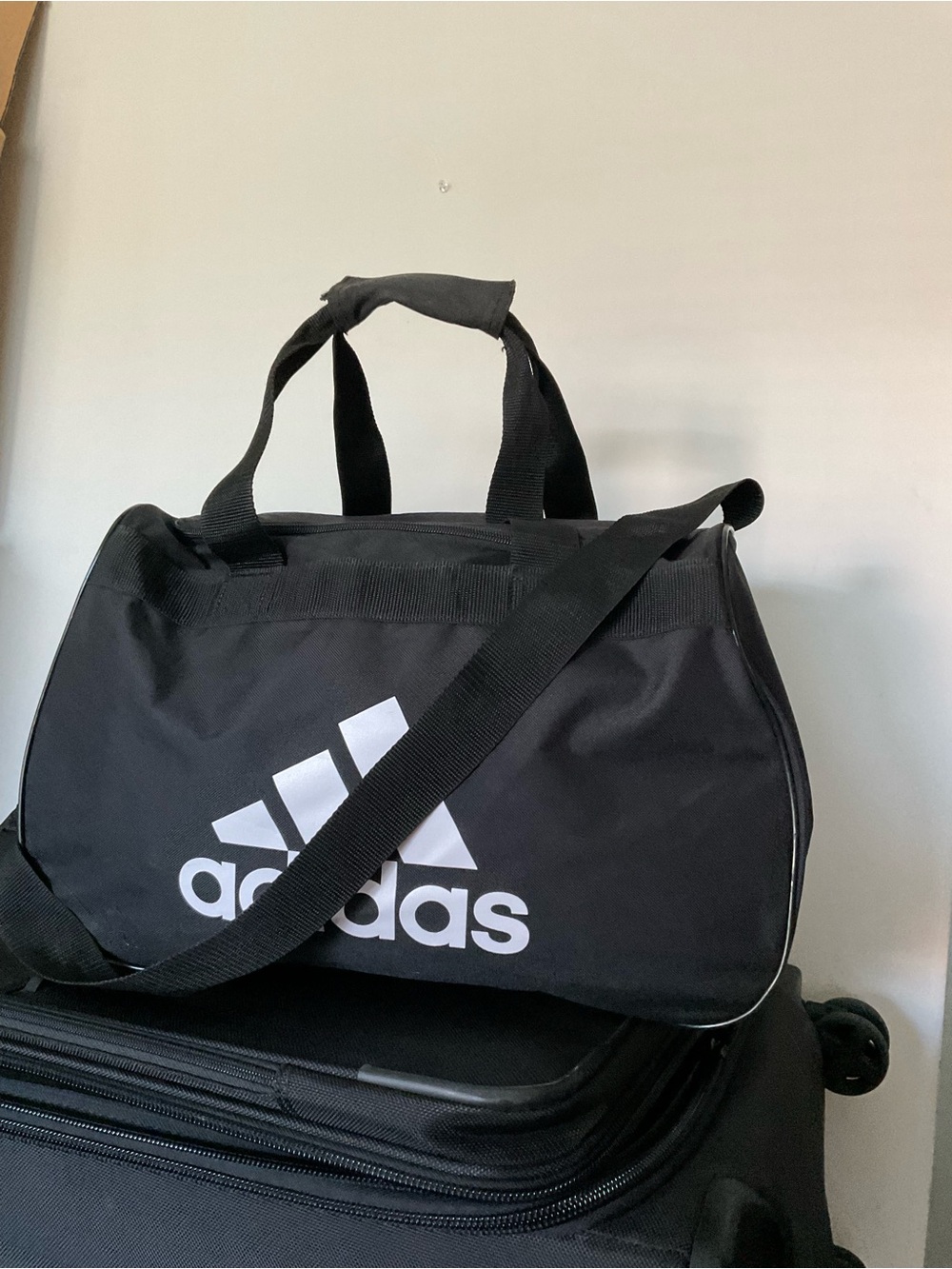 Adidas Black Duffel Bag - Classic Logo Weekend Bag